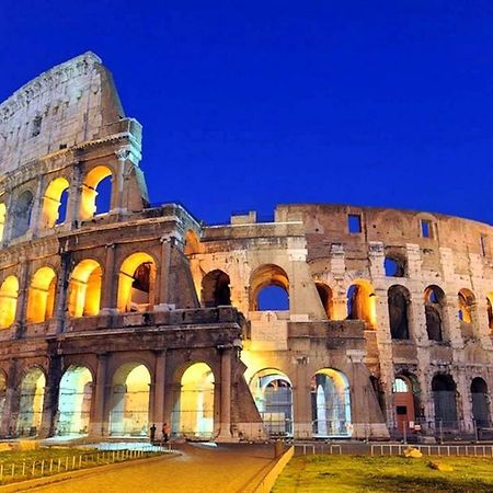Colosseo Boutique Apartment Rome Bagian luar foto